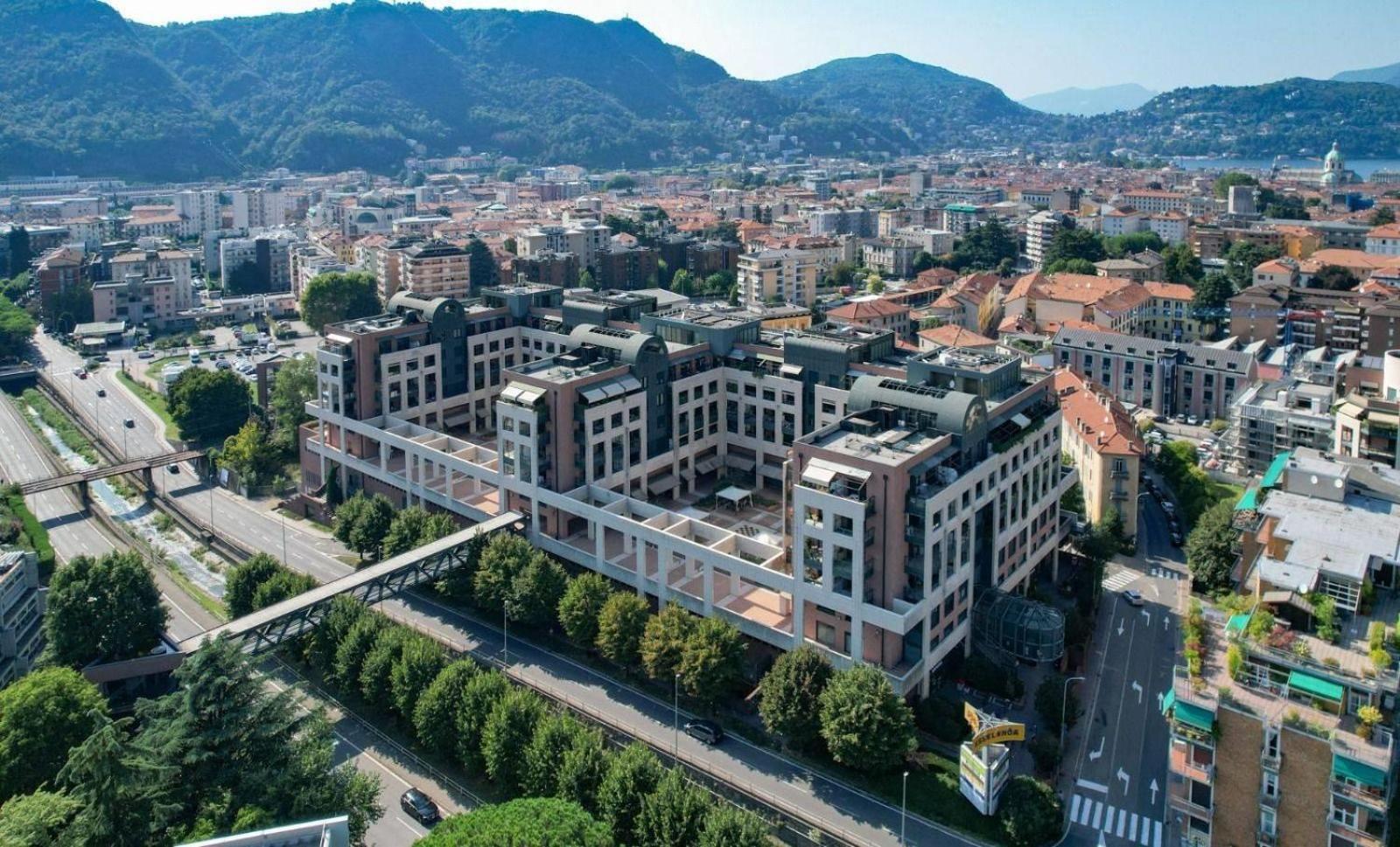 Bilocale Con Terrazzo E Box Auto Su Richiesta Lägenhet Como Exteriör bild