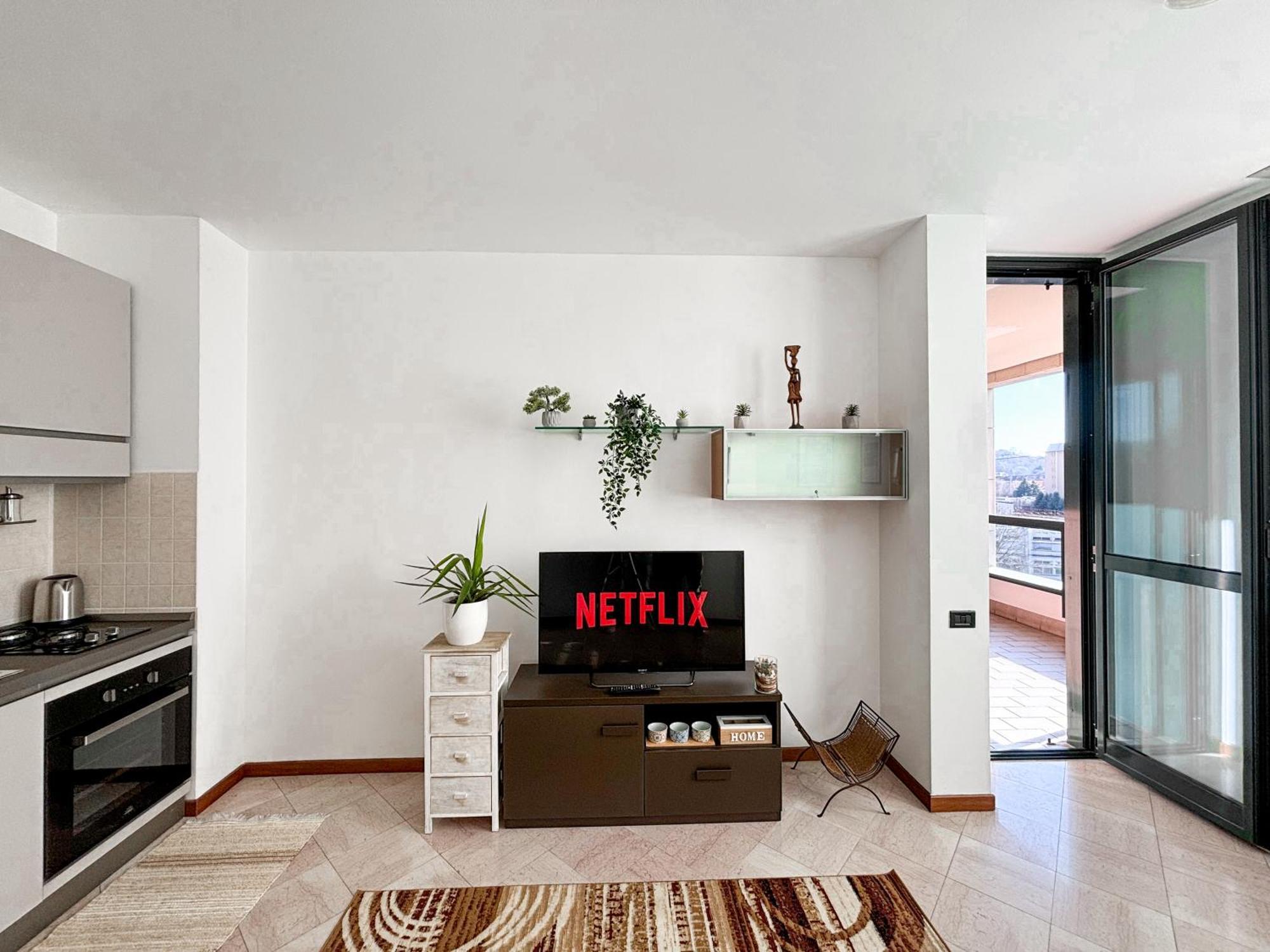 Bilocale Con Terrazzo E Box Auto Su Richiesta Lägenhet Como Exteriör bild
